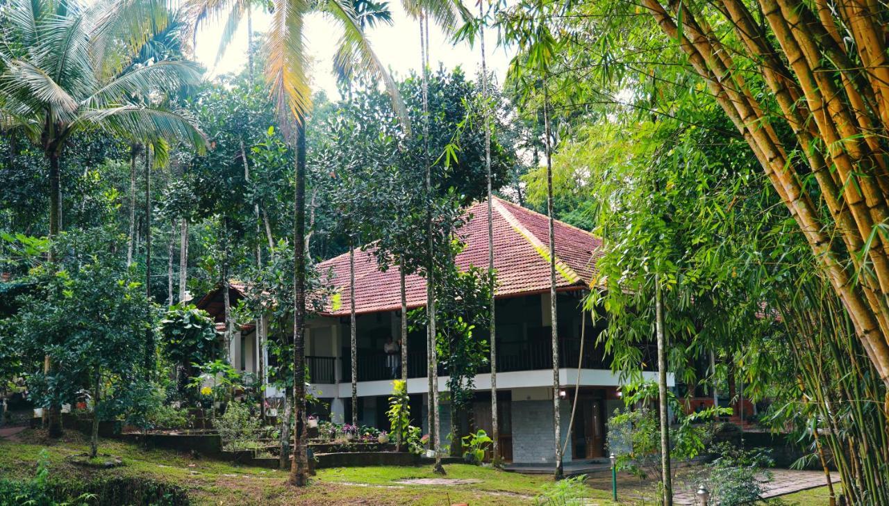 Bamboo Creek Resort Vaduvanchal Bagian luar foto