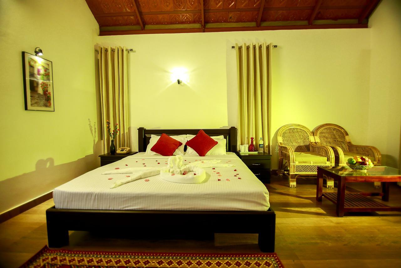 Bamboo Creek Resort Vaduvanchal Bagian luar foto