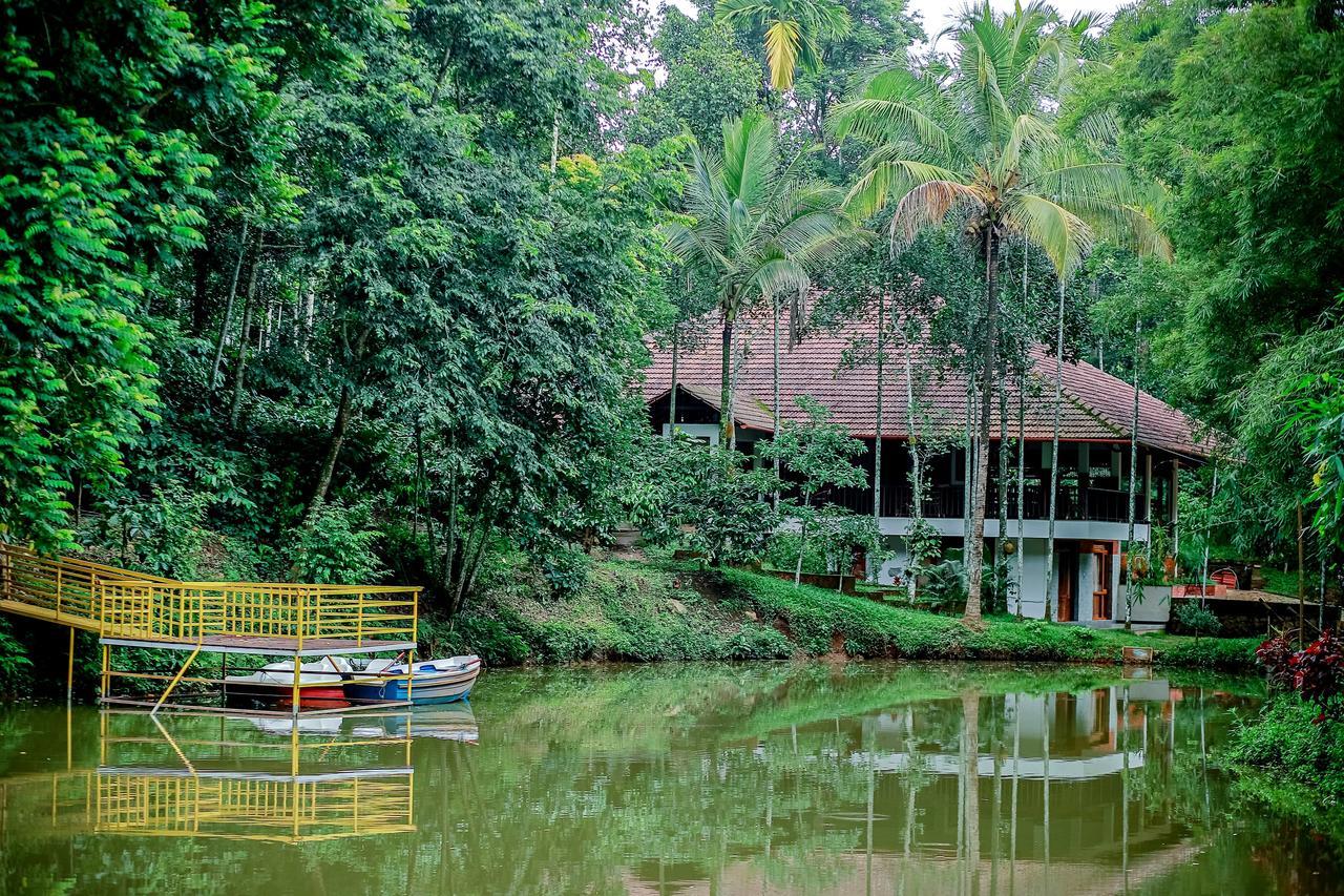 Bamboo Creek Resort Vaduvanchal Bagian luar foto